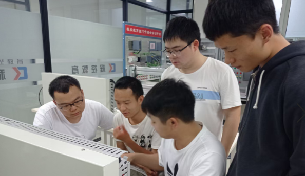 程控教育的学子们大放光彩！